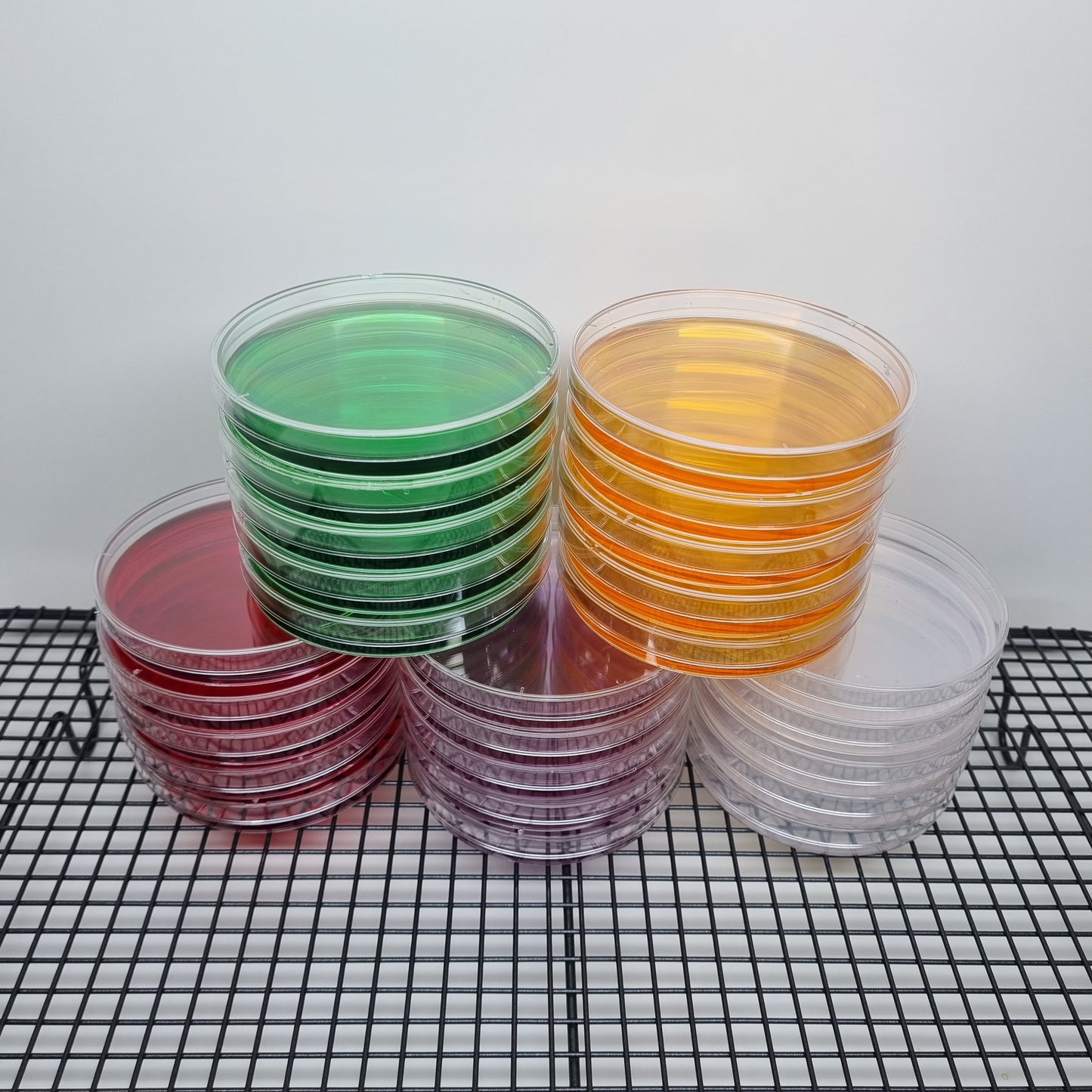 Sterile Pre-poured Petri Dishes